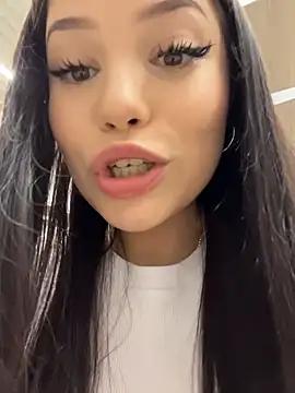 Chloe__Moon - December 7, 2025 15:10