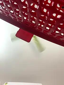 V-hot-sweet - August 6, 2025 19:51