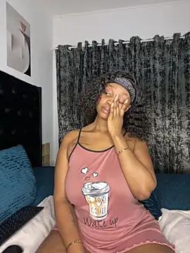 QueenTee23 - May 26, 2025 01:00