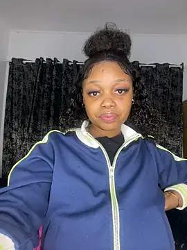 QueenTee23 - June 2, 2025 20:30