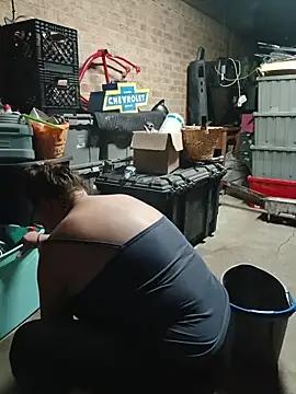 HTXBELLE - October 24, 2025 04:10