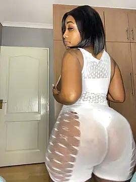 HugeMassiveBooty - June 18, 2025 01:00