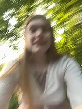 Honey___Hot - June 10, 2025 17:10