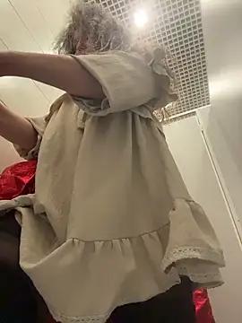 MooonReal - December 5, 2025 07:10