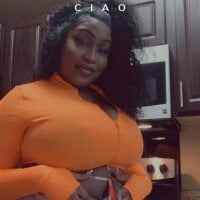 Sassysuu's Free Live Sex Cam