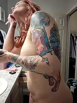 HollyTattoo - October 10, 2025 18:15