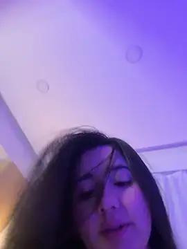 Michelle_Zoe - December 17, 2025 09:40