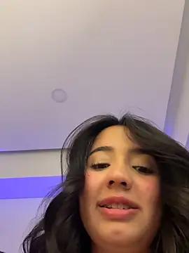 Michelle_Zoe - October 27, 2025 03:12