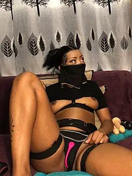 TyraLee - May 8, 2025 21:00