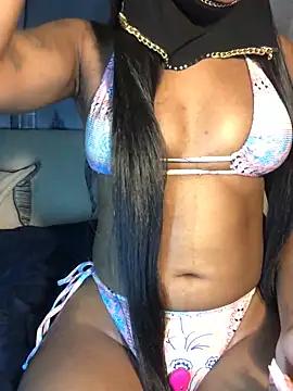 TyraLee - June 27, 2025 23:00