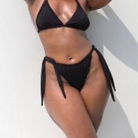 ThickBaddieSA's Free Live Sex Cam