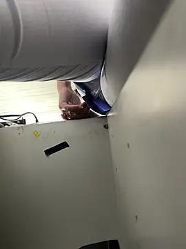 Monycapop - May 9, 2025 13:10