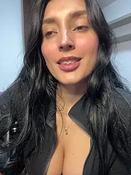 Valentina_cartier - October 27, 2025 23:50