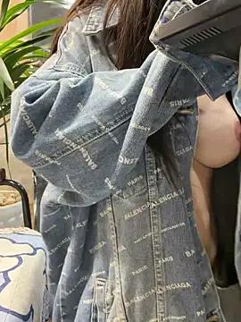 Linh_2004 - December 9, 2025 15:40