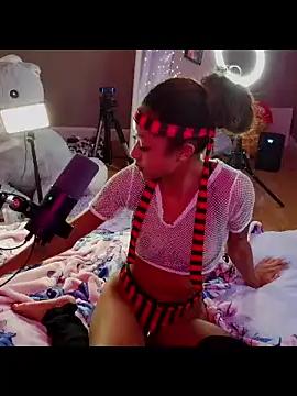 Rubywithpearls - December 8, 2025 00:12