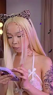 Hinarin - October 18, 2025 03:18