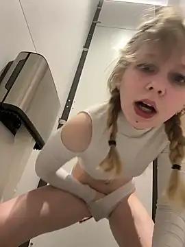 Julie-bae - May 31, 2025 14:20