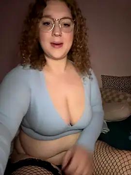 EmmieRae - October 19, 2025 12:00