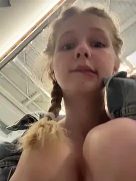 Julie_Cutie - July 2, 2025 12:20