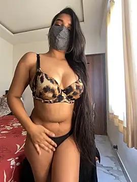 Miss_lina - November 6, 2025 04:00