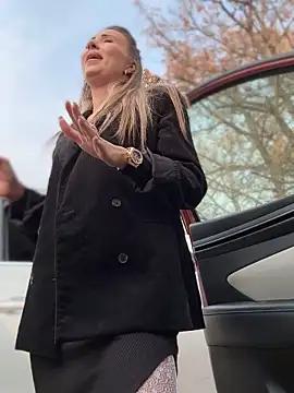 LetsFunKARINA - October 28, 2025 09:00