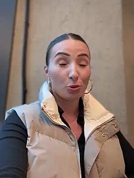 LetsFunKARINA - October 29, 2025 11:30