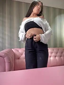 KyliePink_