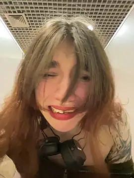 Lily__Belle - May 14, 2025 18:40