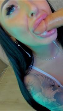 Film Porno rubby-shine in Blowjob and Teen Solo Tattoo Brunette