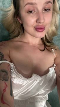 Sex Movie Showing Boobs with blooming_chloe & Nude Small Tits Blonde