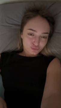 Film Porno Barbie001 in Showing Boobs and Small Tits European Amateur Solo