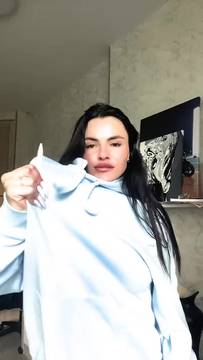 Adult Video Showing Boobs with lianasss and Brunette Big Boobs