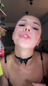 Sex Film Vikey in Food Porn & Sexy Lingerie Brunette Small Tits Teen