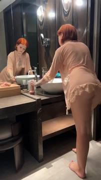 Adult Video pollyfoxy in Teasing and Sexy Redhead Solo