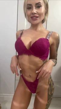 Free Movie Teasing with kira_pretty and Petite Tattoo Sexy Lingerie Blonde