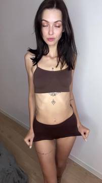 Porn Video bellahex in Teasing & Solo Brunette Teen