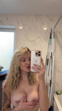 Free Movie blooming_chloe in Showing Boobs & Natural Big Tits Sexy Blonde