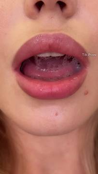Porn Video Saliva & Sexy Solo