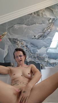 Xxx Video Crystalmary in Shower Sex & Piercing Naked Amateur Nude Redhead