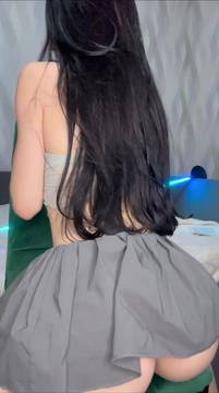 Porn Video Teasing with milaclark7 and Brunette Big Ass Upskirt Teen