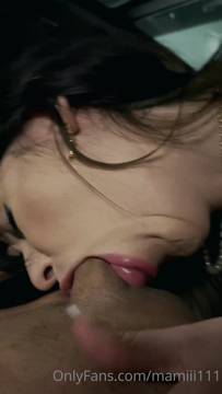 Cumming iniside of her having sex in car