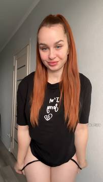 Xxx Video foxyyydi in Striptease and Nude Shaved Pussy Redhead