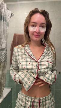 Xxx Video Barbie001 in Showing Boobs & Piercing European Teen