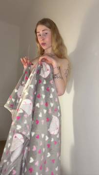 Sex Video Striptease with gemmy_grace and Small Tits Petite Teen