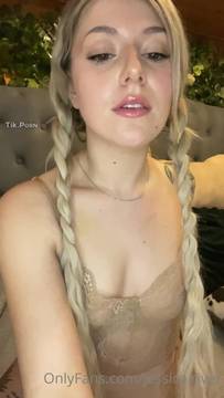 Getting a handjob from a naughty blonde