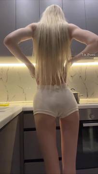 Hot Video Showing Boobs with secretshelly1 and Petite Small Tits Nude