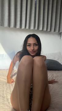 Porn Scenes AsianLili in Teasing & Sexy Asian Teen