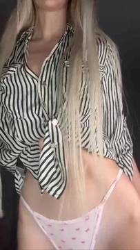 Porno Movie Showing Boobs with secretshelly1 and Blonde Small Tits Petite