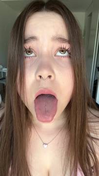 Porn Scenes Ahegao with Sofia_cutiepie and Solo Sexy Brunette Teen