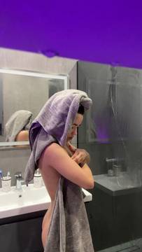 Film Porno Teasing with Lisacollinssw & Sexy Nude Brunette